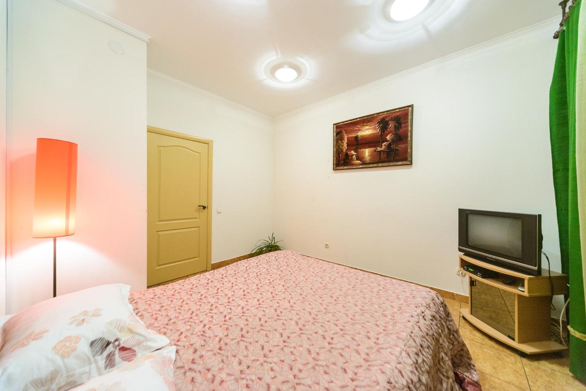 Apartment At Malaya Zhytomyrska 5 Kiev Ruang foto